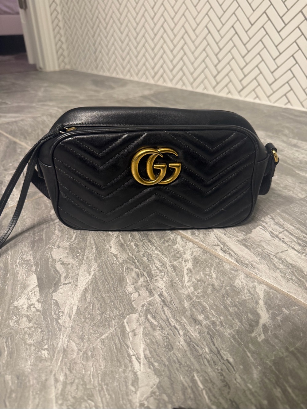 Gucci Marmont Black Chevron GG Leather Crossbody Bag with Gold Hardware - Picture 1 of 12